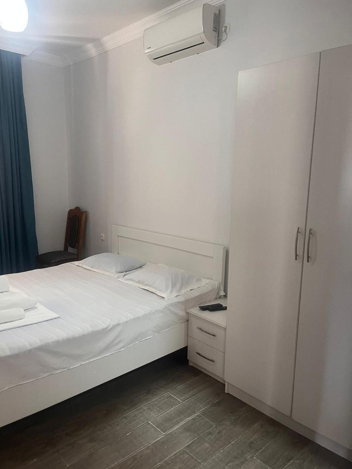 Lia Guest House Kobuleti Exterior photo