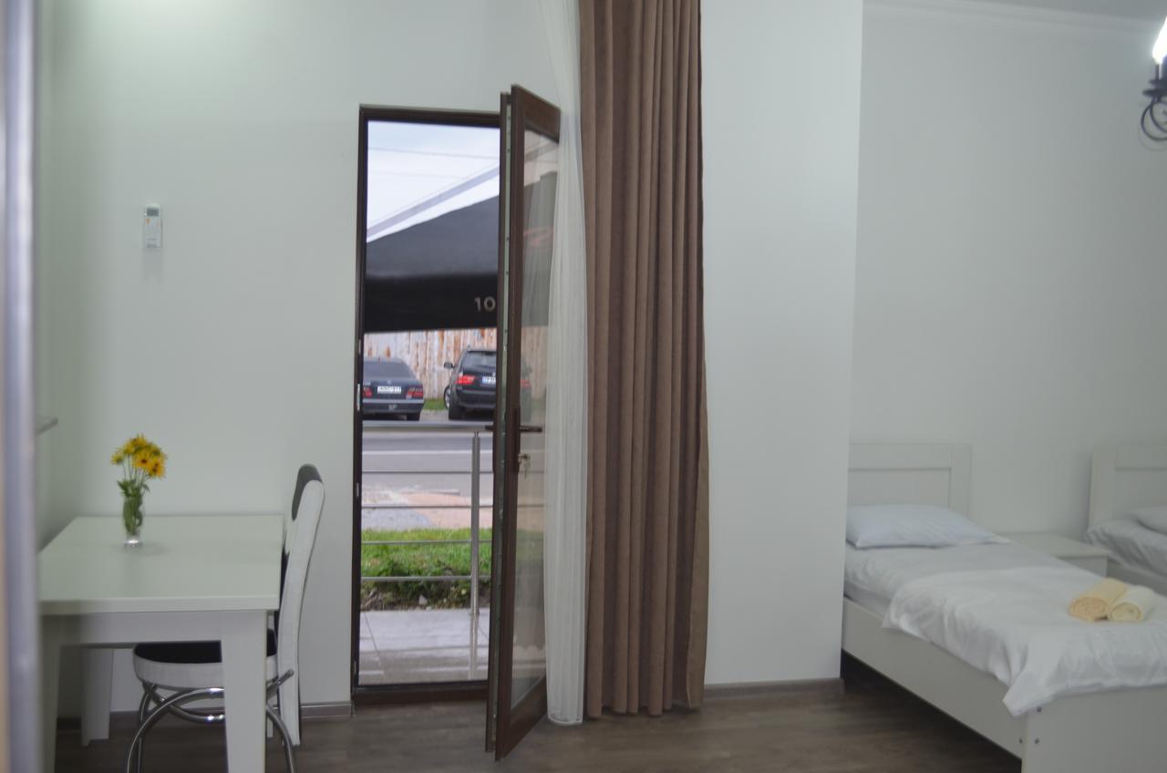 Lia Guest House Kobuleti Exterior photo