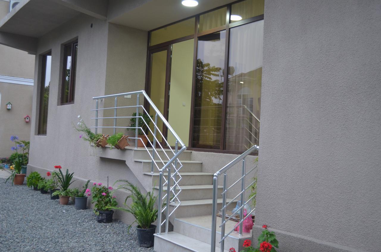 Lia Guest House Kobuleti Exterior photo