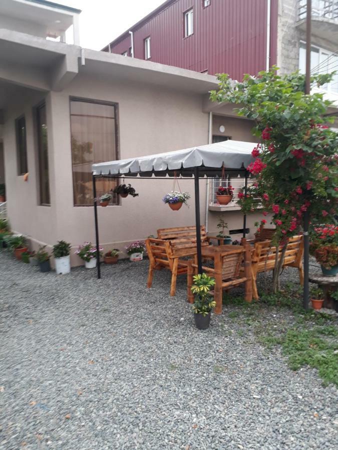 Lia Guest House Kobuleti Exterior photo